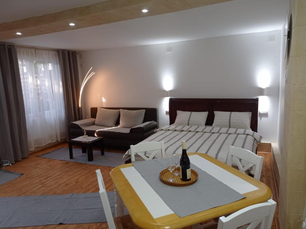 Meda Apartment Belgrado Esterno foto